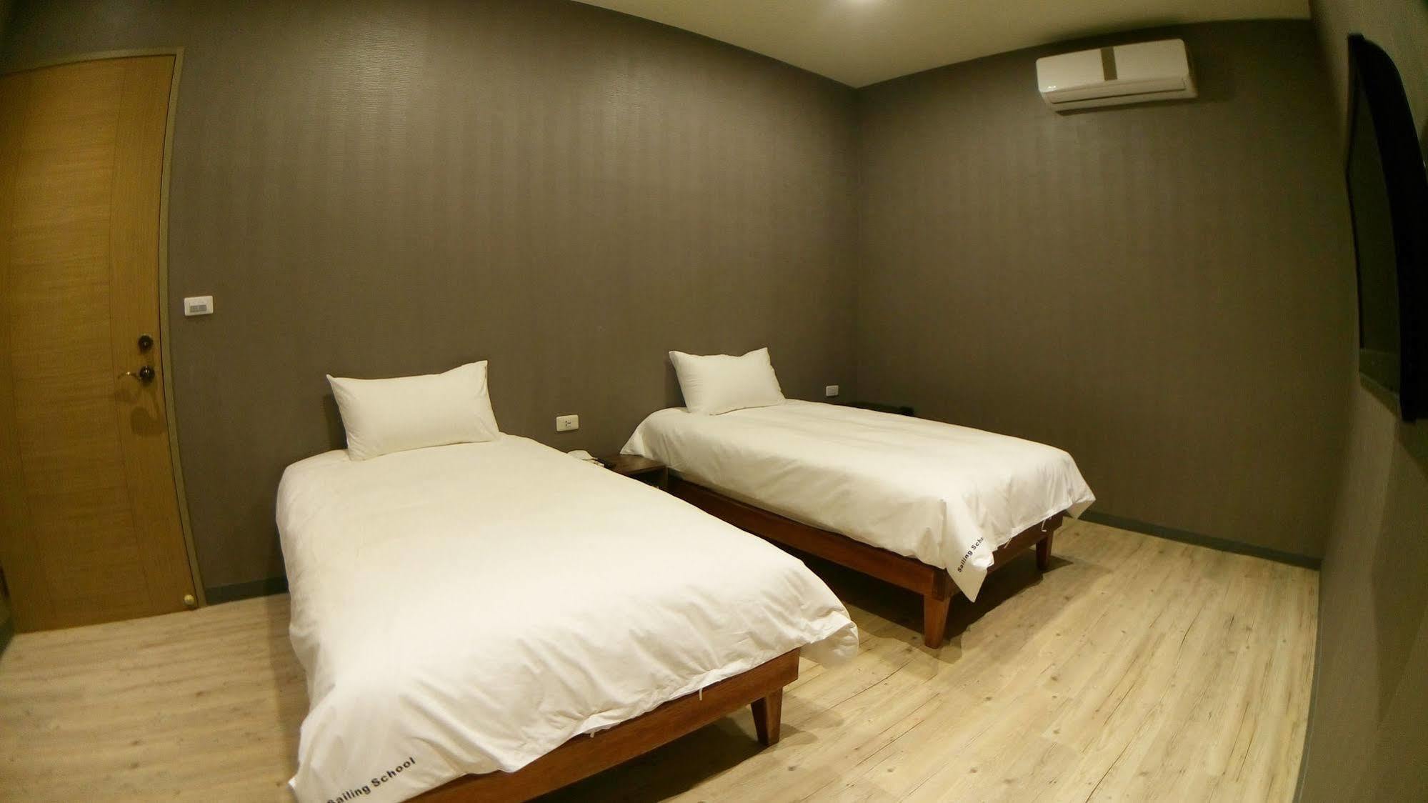 Hostel Fun Wind Sailing Nanwan Exterior foto