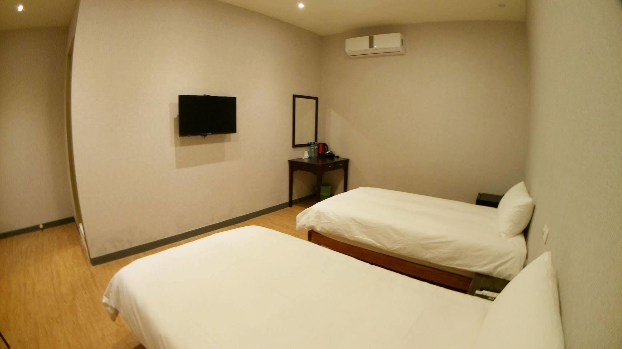 Hostel Fun Wind Sailing Nanwan Exterior foto